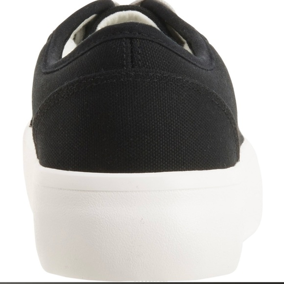 Cushionaire TAG Sneakers for women new in box NWT - Picture 4 of 9